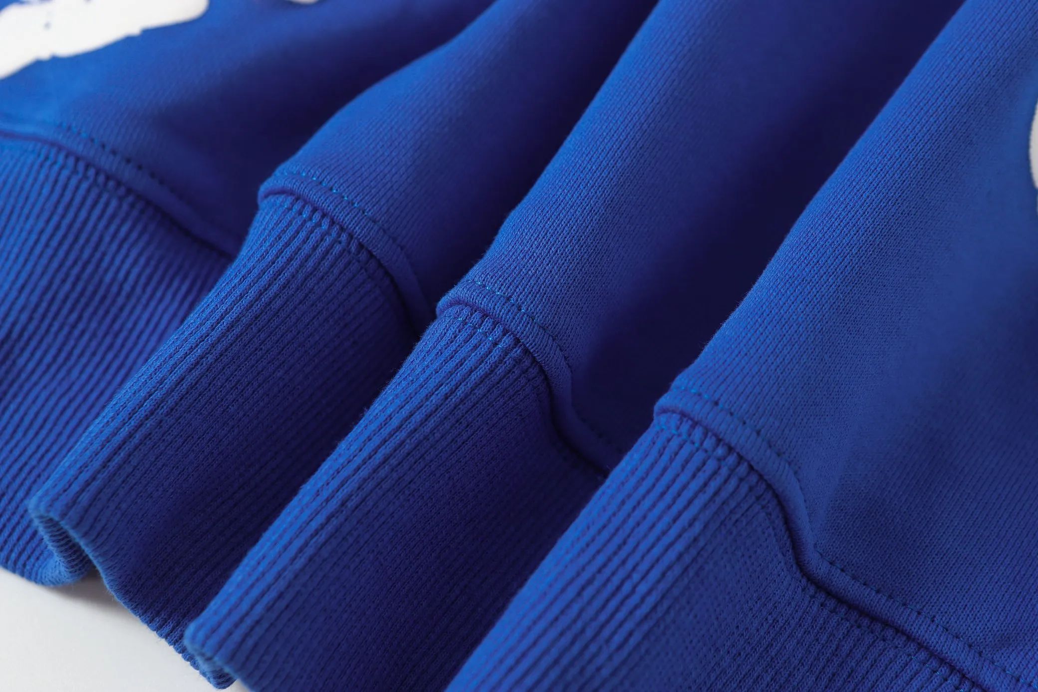 16 colors DENIM TEARS Kapok European and American trendy brand high-quality foam printed hooded sweatshirt jacket. Terry fabric weighs 380 grams. Threads are customized and dyed in the same color. Color Black Gray Blue Green Royal Blue Purple Red Orange Colorful Blue Pink White Sky Blue Brown Carbon Gray Black Gray White White Size S-XL